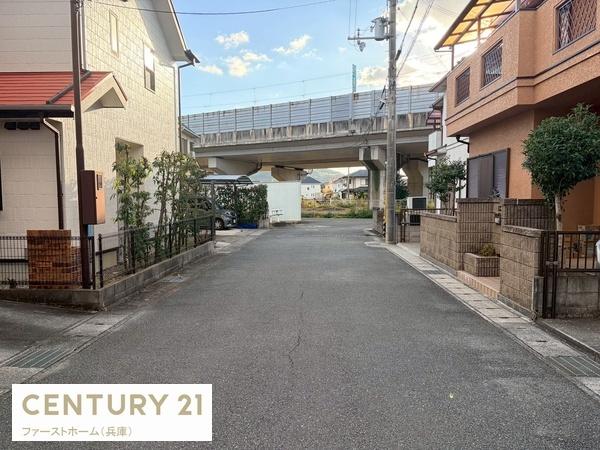 姫路市御国野町深志野の中古一戸建て