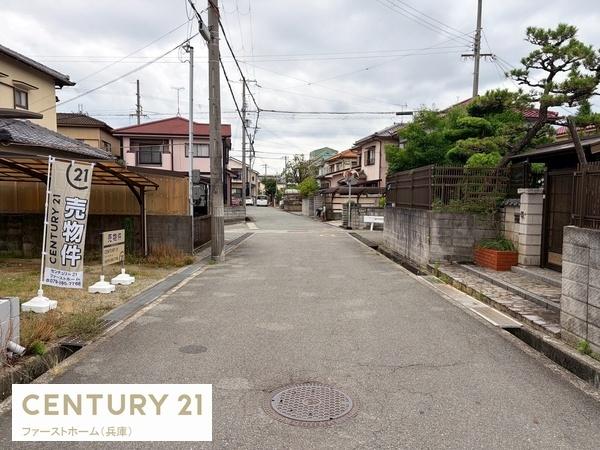 姫路市飾東町佐良和の土地
