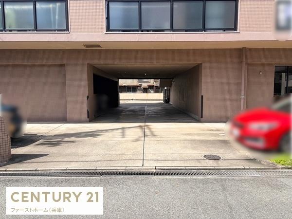 ロワイヤル西新町