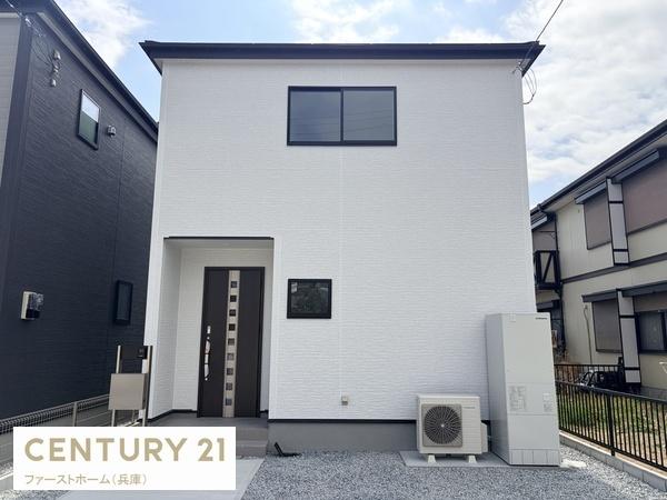 姫路市白浜町宇佐崎北　1号棟