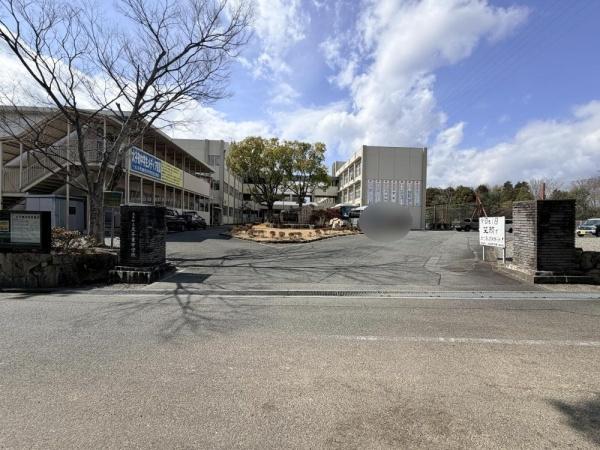 揖保郡太子町東保の中古一戸建て(太子町立太子東中学校)