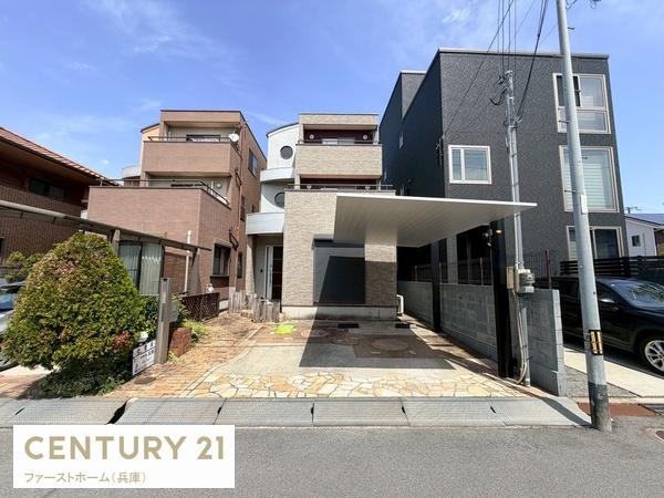 姫路市新在家３丁目の中古一戸建て