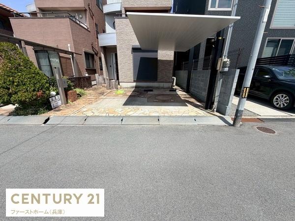 姫路市新在家３丁目の中古一戸建て