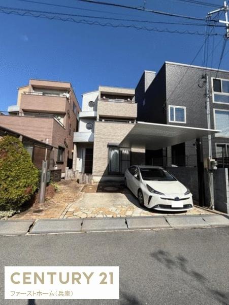 姫路市新在家３丁目の中古一戸建