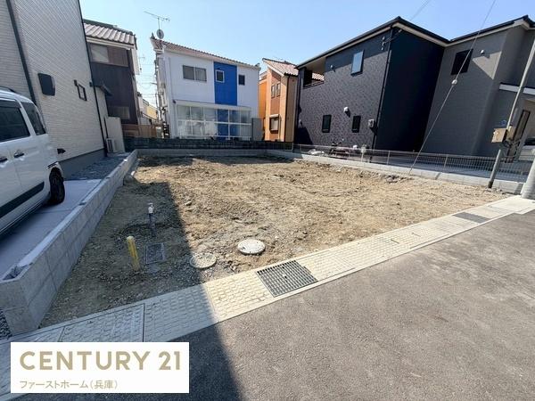 姫路市広畑区則直3期　1棟