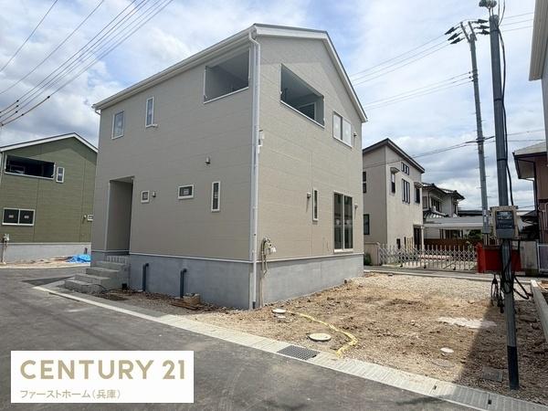 姫路市野里慶雲寺前町第1　2号棟