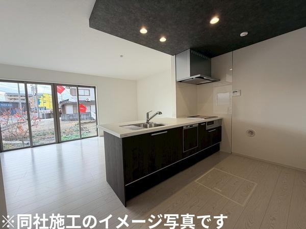 姫路市伊伝居1期1号棟
