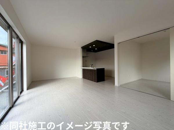 姫路市伊伝居1期1号棟
