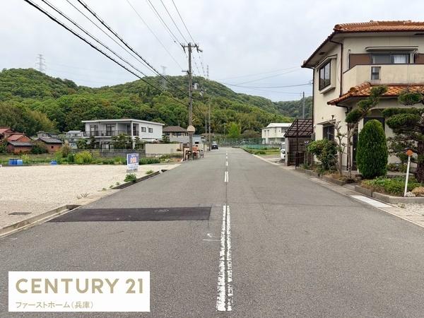 姫路市飾東町佐良和の土地