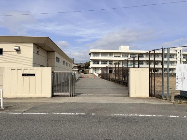 姫路市香寺町溝口の土地(姫路市立中寺小学校)