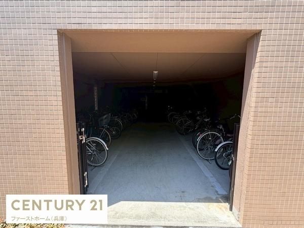 パレ・ロワイヤル田寺東