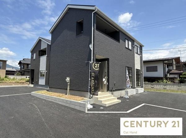 クレイドルガーデン　中野市中野第2　1号棟
