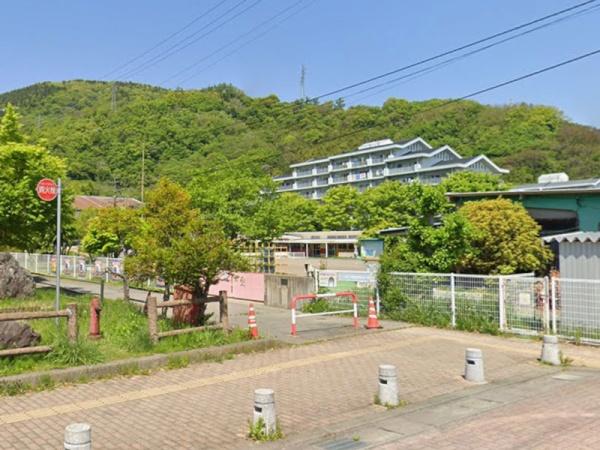 千曲市大字稲荷山の土地(稲荷山保育園)