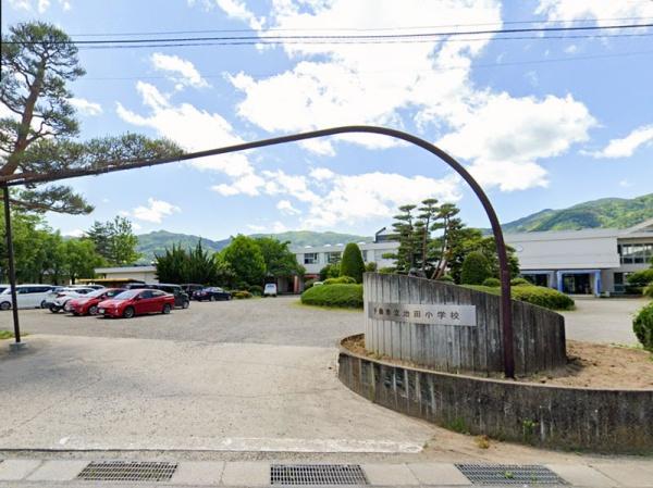 千曲市大字稲荷山の土地(千曲市立治田小学校)