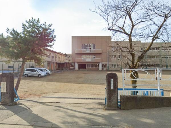 長野市中御所４丁目の中古一戸建て(長野市立裾花小学校)