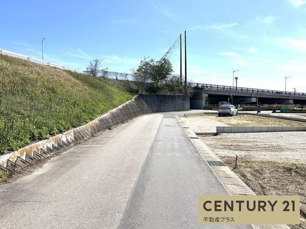 西尾市小焼野町南川の土地