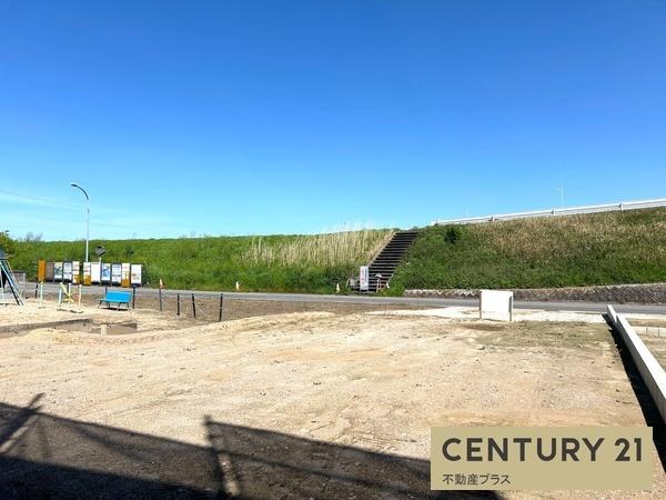 西尾市小焼野町南川の土地