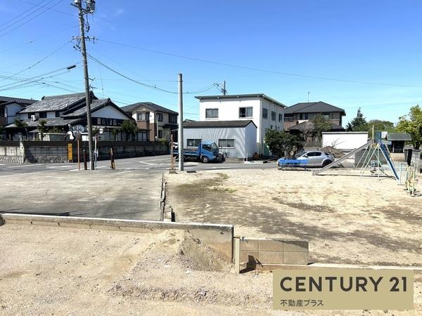 西尾市小焼野町南川の土地