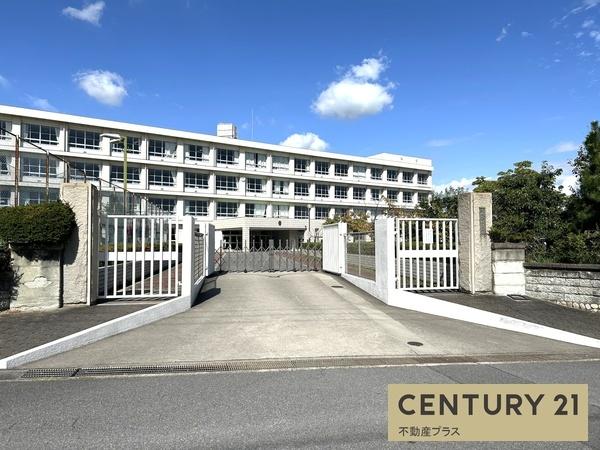 碧南市浅間町５丁目の中古一戸建て(碧南市立新川中学校)
