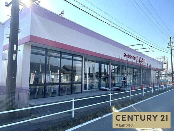 西尾市一色町松木島宮東の中古一戸建て(ファッションセンターしまむら一色店)