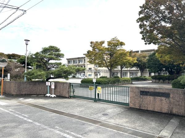 西尾市桜町４丁目の土地(西尾市立鶴城小学校)