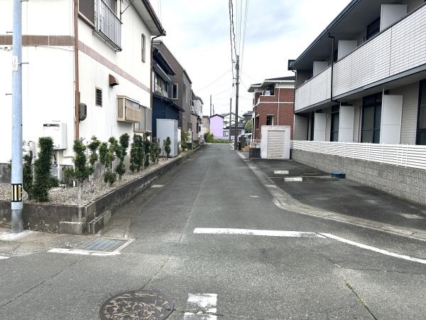 フローラ北浦(前面道路含む現地写真)