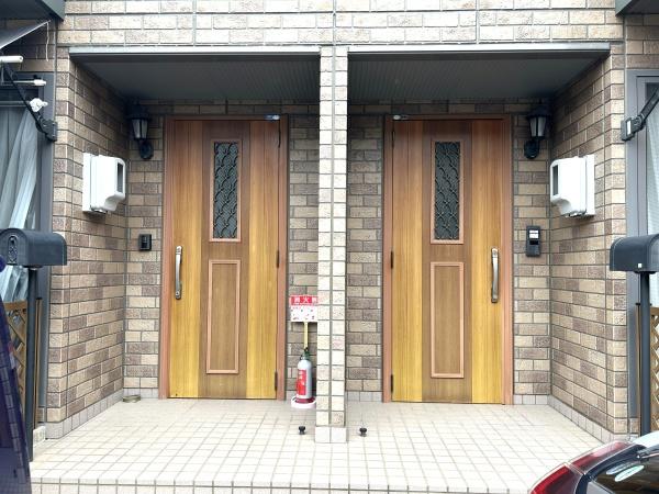 フローラ北浦(玄関)