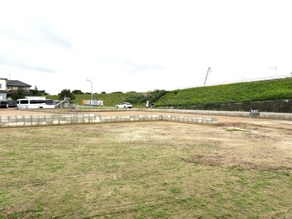 西尾市小焼野町南川の土地