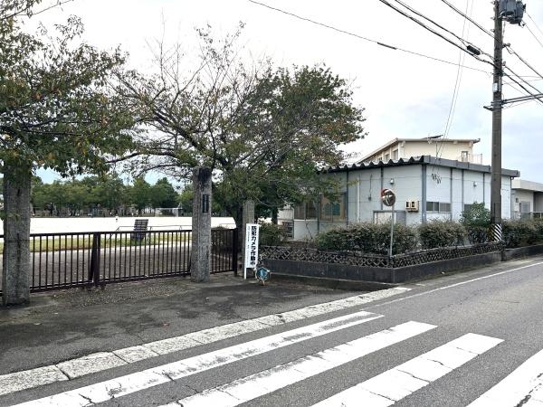 西尾市小焼野町南川の土地(西尾市立福地北部小学校)