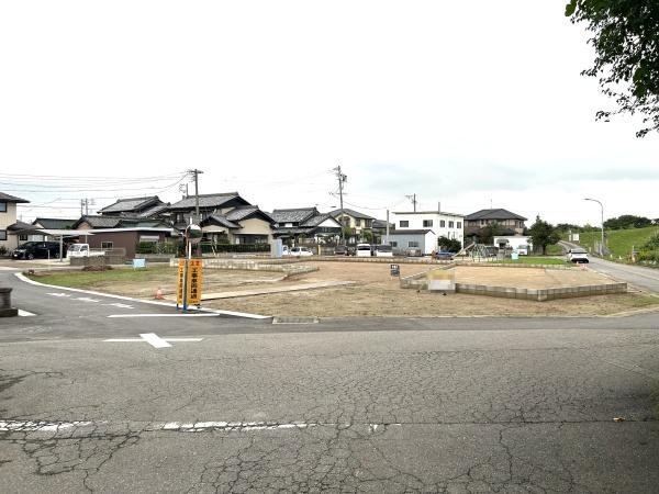 西尾市小焼野町南川の土地