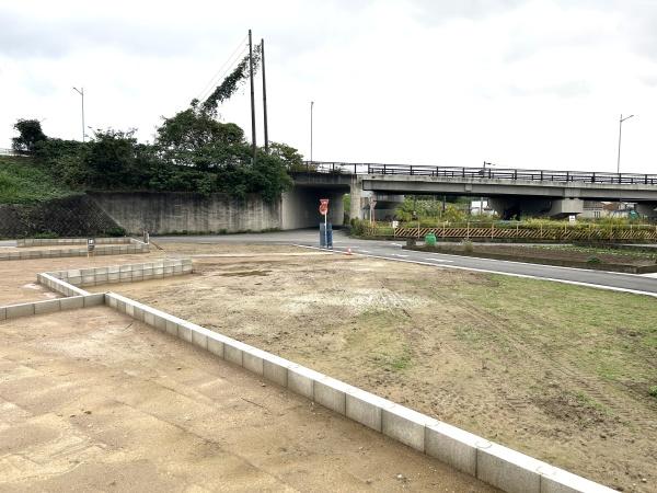 西尾市小焼野町南川の土地