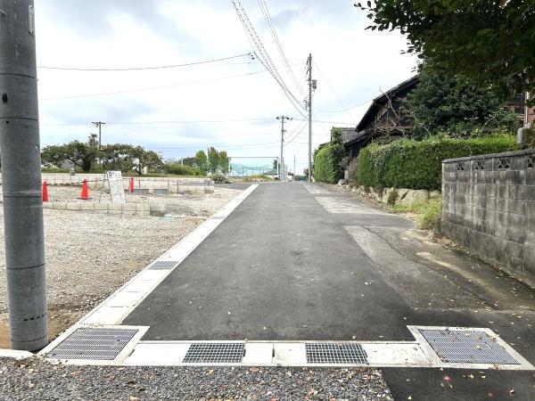 安城市小川町山中の土地(前面道路含む現地写真)