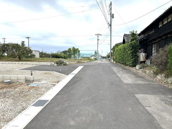 安城市小川町山中の土地(前面道路含む現地写真)
