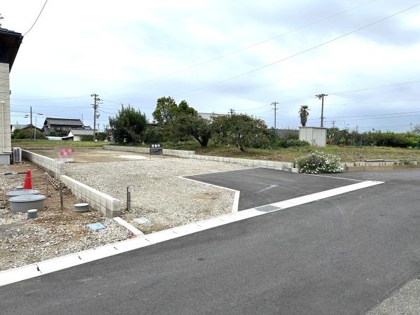 安城市小川町山中の土地(前面道路含む現地写真)