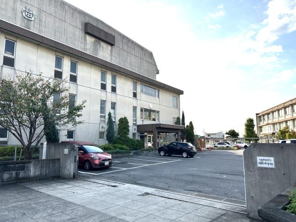 西尾市八ケ尻町郷中の土地(西尾市立福地中学校)