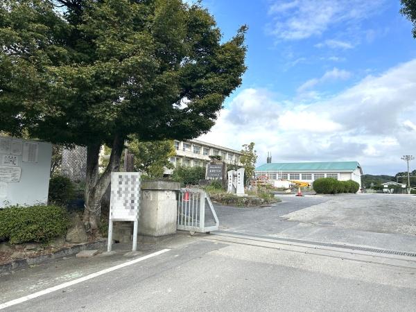 岡崎市中町1丁目の土地(岡崎市立根石小学校)