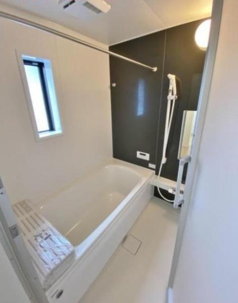 碧南市鴻島町4丁目　2号棟　新築戸建