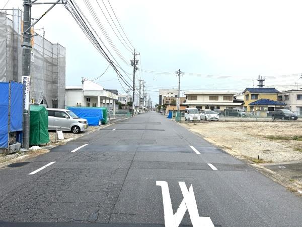 西尾市熊味町南十五夜の土地(前面道路含む現地写真)