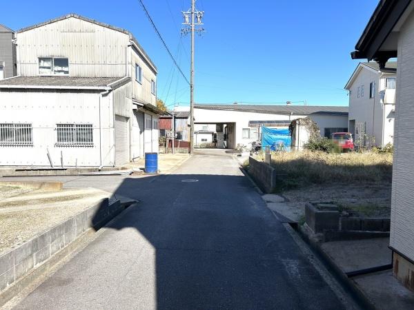 西尾市平坂町向山の土地