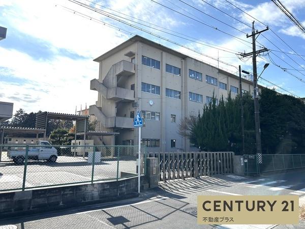岡崎市美合町字五本松の土地(岡崎市立美川中学校)