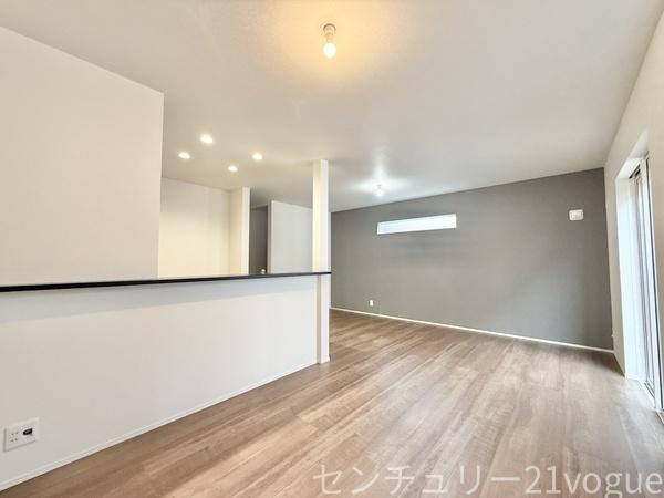 春日井市第５花長町　全１棟