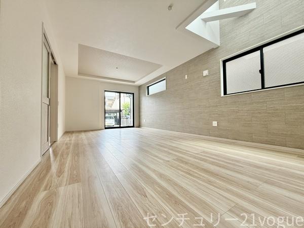 春日井市東野町西２丁目の新築一戸建