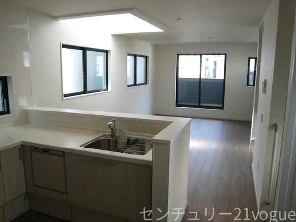 名古屋市北区柳原1期 1号棟(リビング)