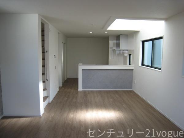 名古屋市北区柳原1期 1号棟(リビング)