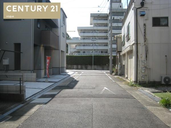 名古屋市北区柳原1期 3号棟(前面道路含む現地写真)