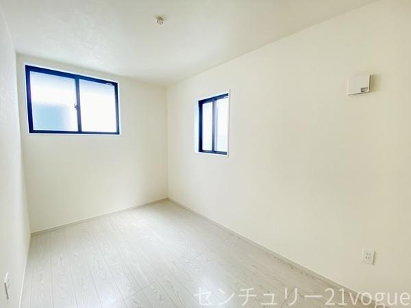 名古屋市中川区供米田３丁目の新築一戸建