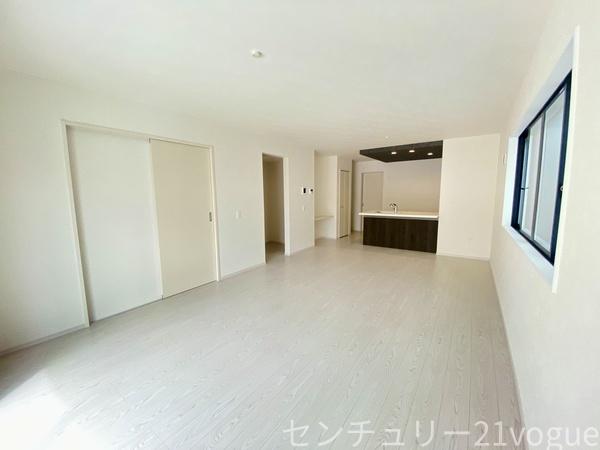 名古屋市中川区供米田３丁目の新築一戸建