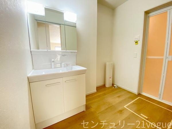 名古屋市中川区供米田３丁目の新築一戸建