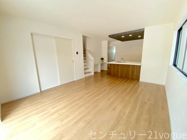 名古屋市中川区供米田３丁目の新築一戸建