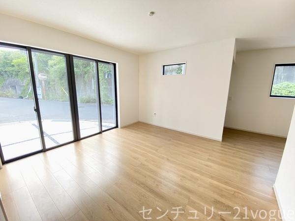 名古屋市名東区小井堀町の新築一戸建